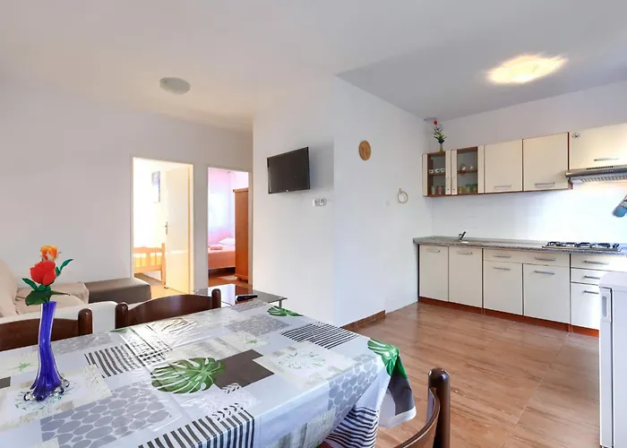 Perkovic-3 By Interhome *