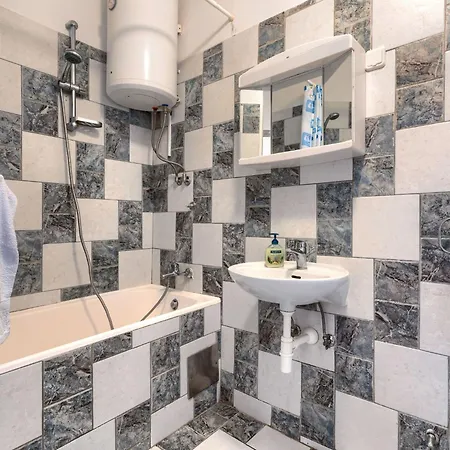 Perkovic-3 By Interhome *