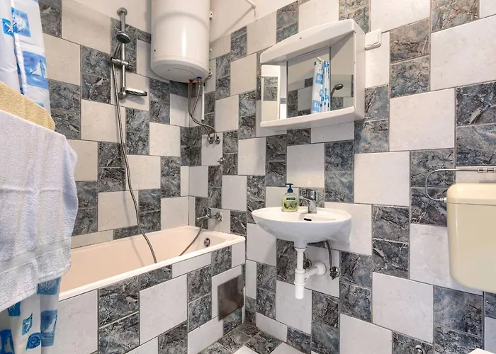 Perkovic-3 By Interhome *